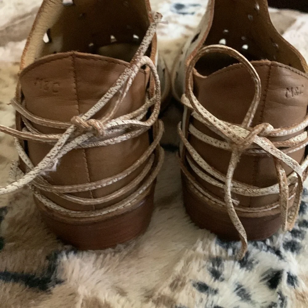 Musse & Cloud Anisse Distressed Leather Boots — 5/5.5 US / 36 Euro - Picture 6 of 10
